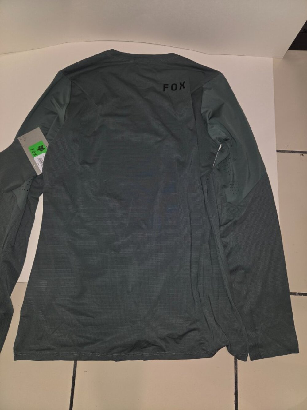 Fox Women's Flexair Long Sleeve Cycling Jersey Sage Size S New s/tag Retail $105 - Picture 8 of 9